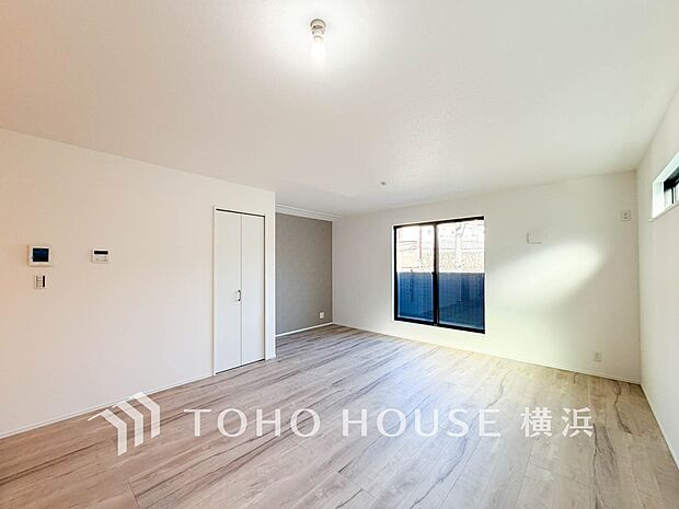 開放感あるリビングダイニング。ご家族とのんびりしたひと時を過ごせますね。