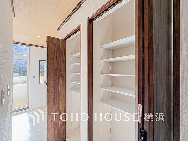 住まいの快適性を左右する収納は欲しい場所に使い勝手のよい収納を確保しています。
