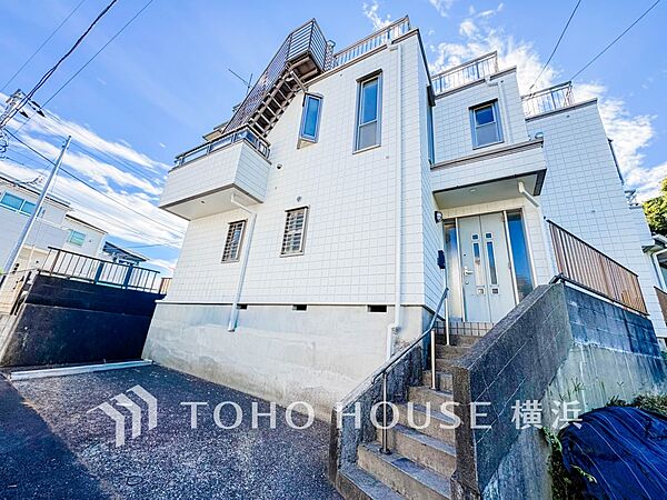 お住まいの顔となる玄関。