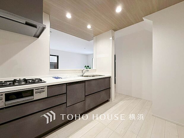 快適な日常を支える機能性と強さがひとつになったキッチンです。