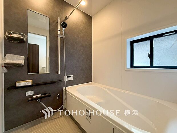 一日の疲れが癒される優雅な時間を堪能できるゆとりあるバスルームです。