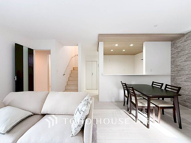 集いの場、憩いの場としての快適性を求めたやすらぎの空間です。