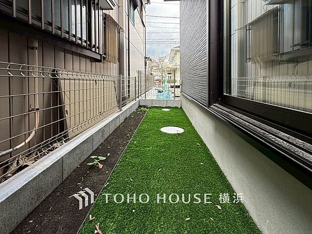 毎日の暮らしの中に癒しを与えてくれるお庭スペース。