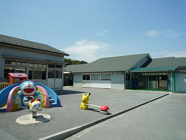 東幼稚園 1000m 古くから地域に馴染んでいる幼稚園。体操や知育など課外教室が盛んです。