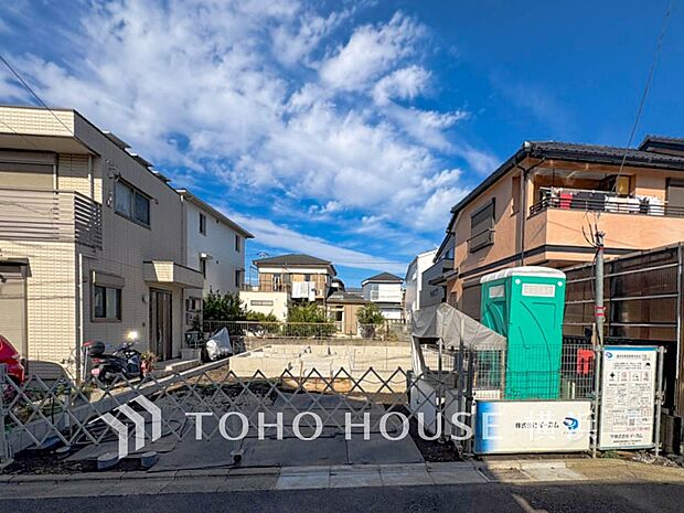 街並み全体のデザインへの拘りと充実した設備はきっとご満足いただける筈。(2025年11月撮影)