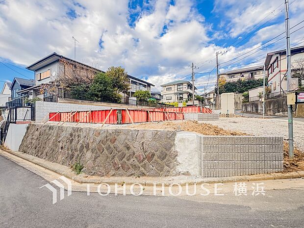 街並み全体のデザインへの拘りと充実した設備はきっとご満足いただける筈。(2025年11月撮影)