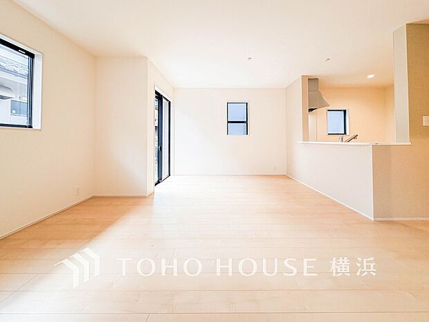 ここはみんなが集い、食事と楽しい会話が始まるスペース。