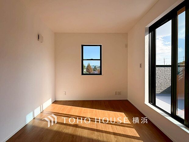 通風・採光にも優れ、心地よい光と風があふれています。