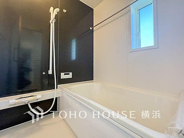 一日の疲れが癒される優雅な時間を堪能できるゆとりあるバスルームです。