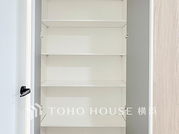 住まいの快適性を左右する収納は欲しい場所に使い勝手のよい収納を確保しています。