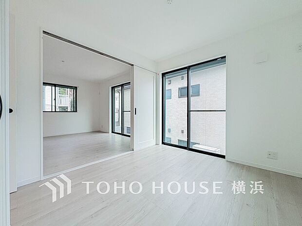 穏やかな寛ぎを届ける上質仕様のゆとりあるお部屋。心豊かにできるプライベート空間。