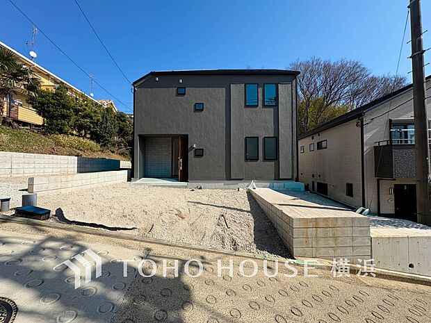 時間のゆとりと空間、爽やかな陽光がもたらす光と風を贅沢なまでに感じる暮らしが始まります。