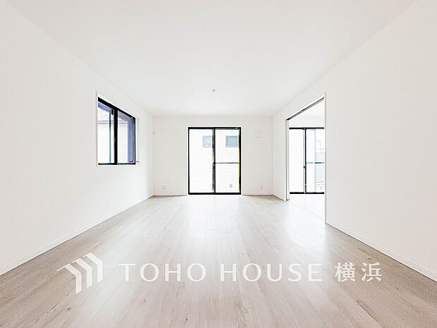 話に夢中になりすぎて、ついつい時を忘れてしまう。そんな束の間の幸せを感じさせてくれる場所。