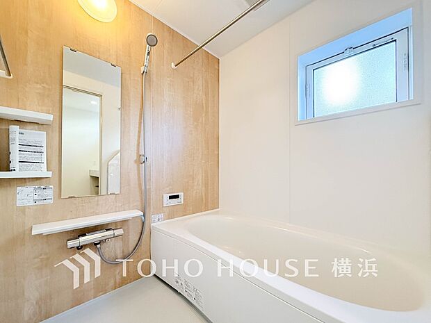 一日の疲れが癒される優雅な時間を堪能できるゆとりあるバスルームです。