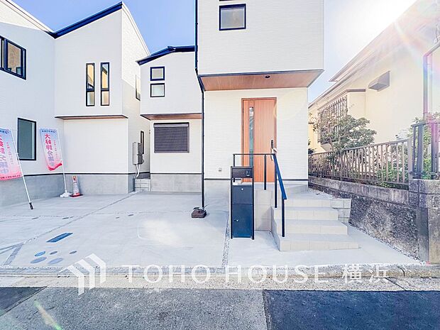 時間のゆとりと空間、爽やかな陽光がもたらす光と風を贅沢なまでに感じる暮らしが始まります。