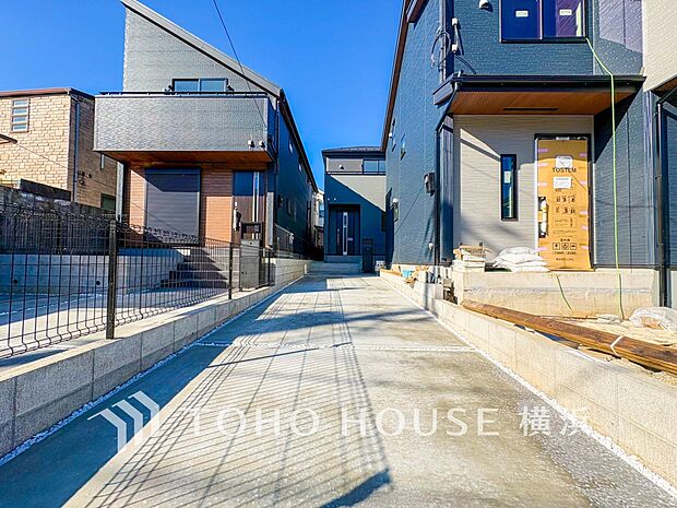 敷地内に駐車スペースがあると、日々の暮らしのをスムーズに運ぶ事が出来ます。