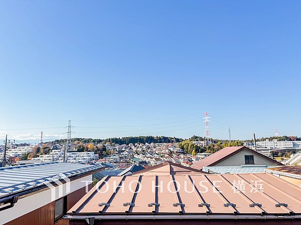 開放的で気持ちの良い眺望と青い空を満喫できます。