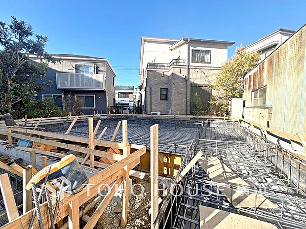 街並み全体のデザインへの拘りと充実した設備はきっとご満足いただける筈。(2025年12月撮影)