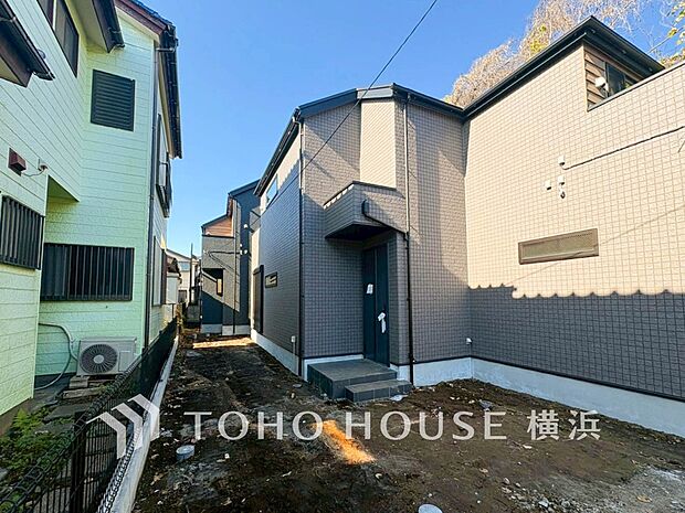 敷地内に駐車スペースがあると、日々の暮らしのをスムーズに運ぶ事が出来ます。