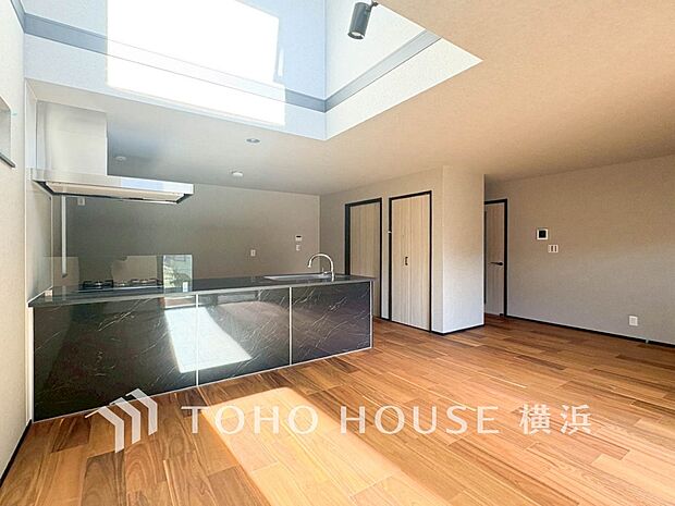 寛ぎとコミュニケーションを育む居心地のよい場所になりそうです。