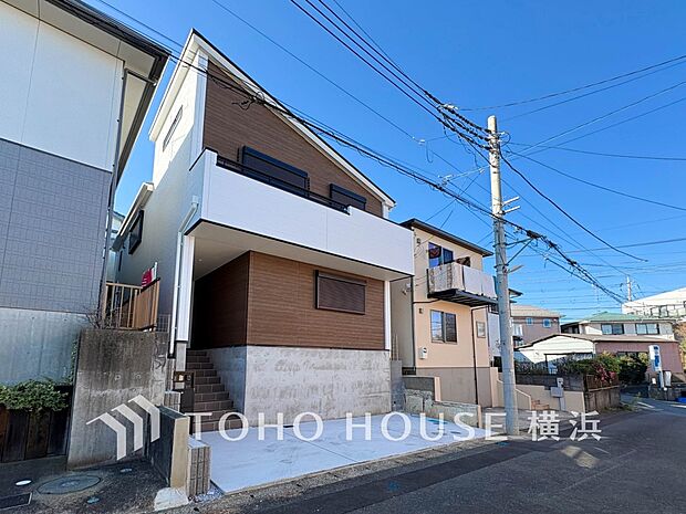 表現された空間は豊かな光と風を纏い、暮らしの時間を豊かにしてくれます。