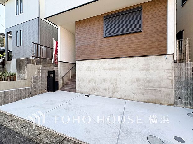 敷地内に駐車スペースがあると、日々の暮らしのをスムーズに運ぶ事が出来ます。