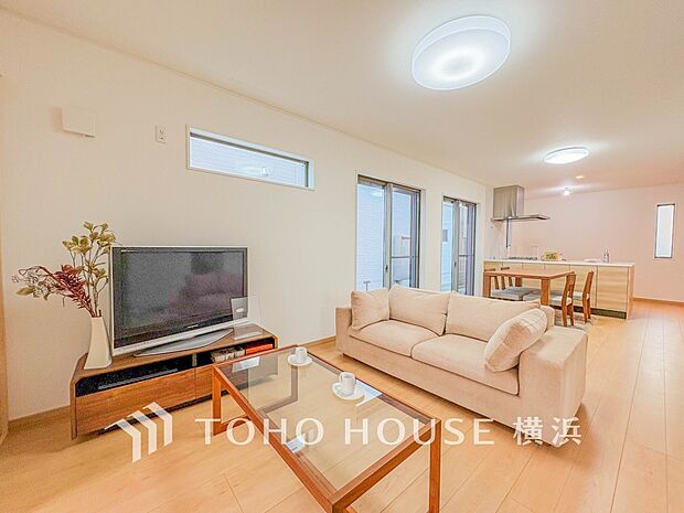 家族と過ごす時間を大切にしたい方にぴったりの明るくゆとりある住空間です。