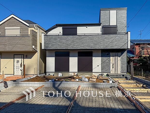 デザイン性の高いエントランスは、住む方のプライドを満たすクオリティ。