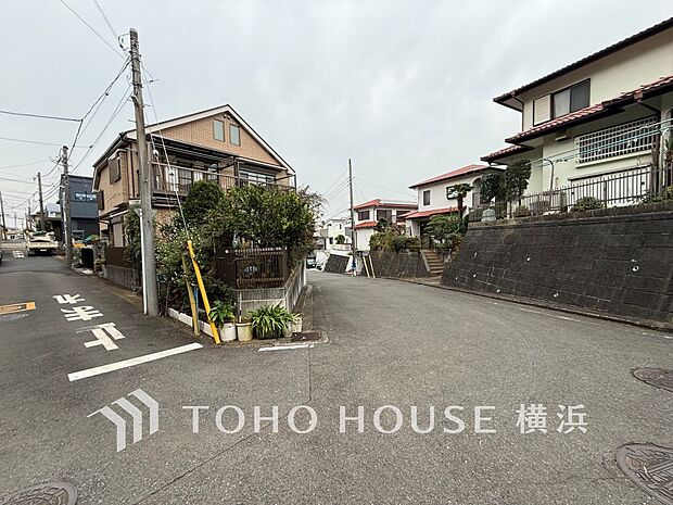 爽やかな陽光がもたらす光と風を贅沢なまでに感じる暮らしが始まります。(2025年12月撮影)