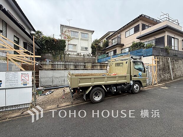 快適さや豊かさはもちろん、未来まで考えた家造りをテーマに建築されます。（2025年12月撮影）