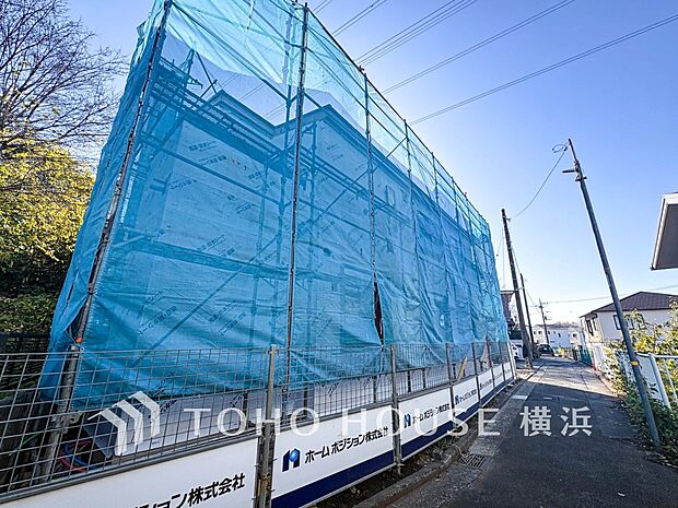 落ち着いた住宅地に位置する土地。自然と調和した穏やかな生活が楽しめます。(2025年12月撮影)
