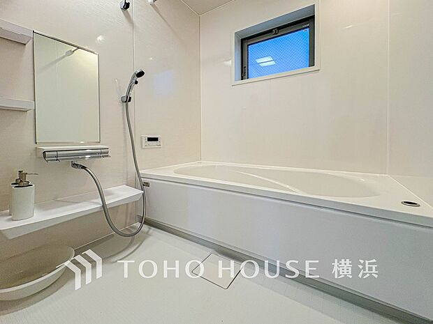 一日の疲れが癒される優雅な時間を堪能できるゆとりあるバスルームです。