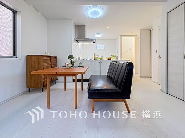 ご家族やお客様との時間など、多くの時を刻む空間。