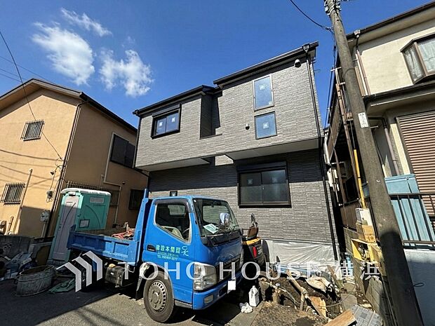 街並み全体のデザインへの拘りと充実した設備はきっとご満足いただける筈。(2025年12月撮影)