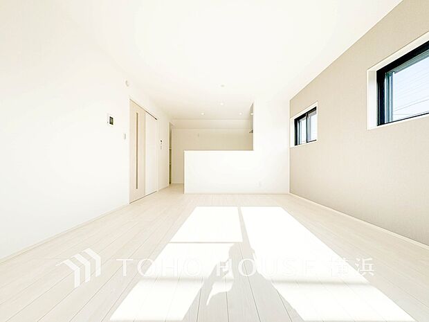 対面キッチンでリビングのご家族と会話を楽しみながらお料理できます。