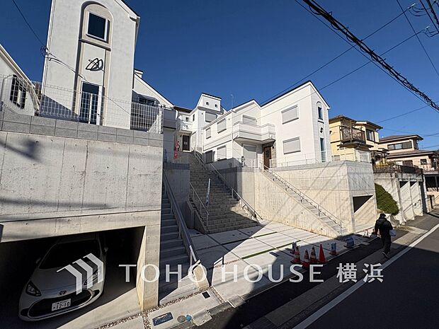 子育て環境、生活利便に優れた住環境に立地し、ゆとりある生活が送れます。