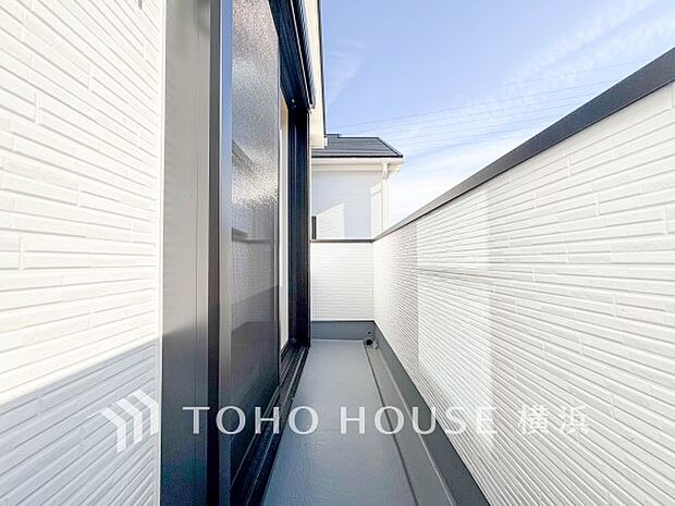 お部屋にも爽やかな風と暖かく柔らかな日差しが差し込み、毎日の暮らしを豊かに彩ります。