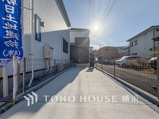 敷地内に駐車スペースがあると、日々の暮らしのをスムーズに運ぶ事が出来ます。