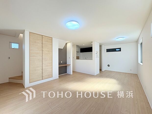 ここはみんなが集い、食事と楽しい会話が始まるスペース。