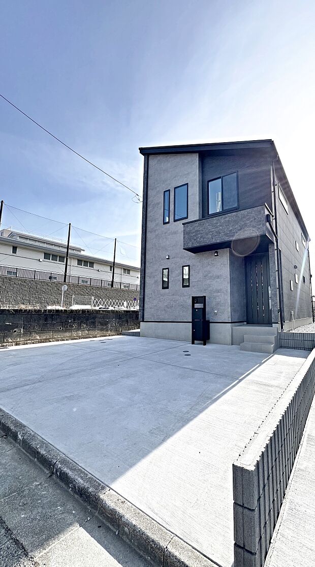 敷地内に駐車スペースがあると、日々の暮らしのをスムーズに運ぶ事が出来ます。