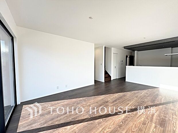 食事と楽しい会話が始まるスペース。