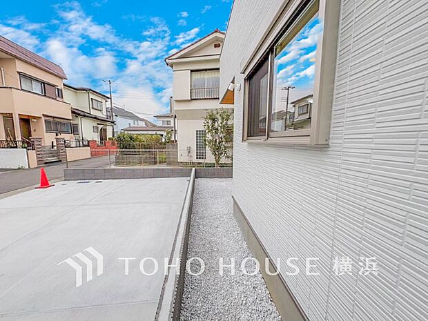 敷地内に駐車スペースがあると、日々の暮らしのをスムーズに運ぶ事が出来ます。