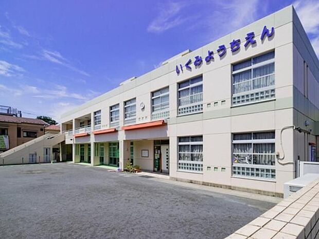 育美幼稚園 280m 明るくのびのび、遊んで育つ。子供は遊ぶのが一番の仕事です。給食もお弁当も預かり保育もあります。