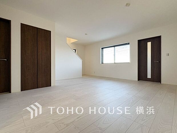 集いの場、憩いの場としての快適性を求めたやすらぎの空間です。