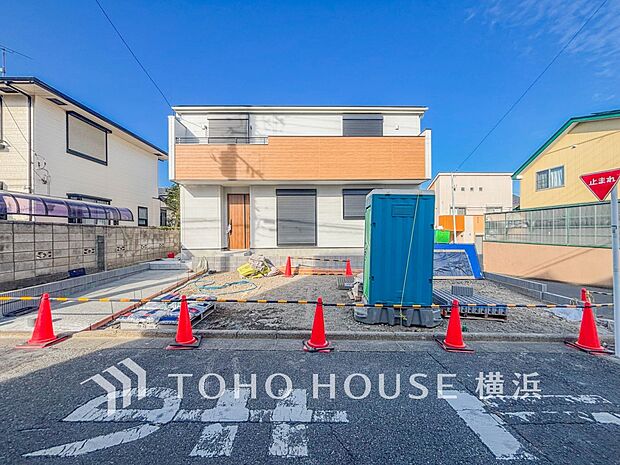 お住まいの顔となる玄関。住まう方のプライドを満たすクオリティを備えています。