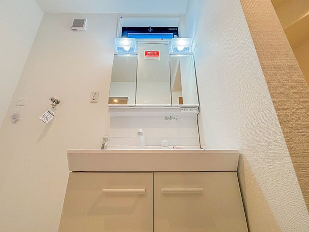 ご家族の1日が始まり、1日の終わりを締めくくる洗面空間。