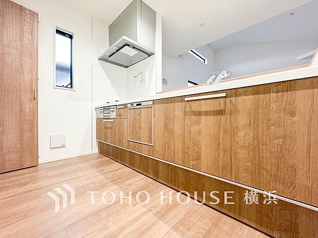 機能性とデザイン性を兼ね備えたシステムキッチン。