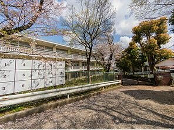 横浜市立榎が丘小学校 750m