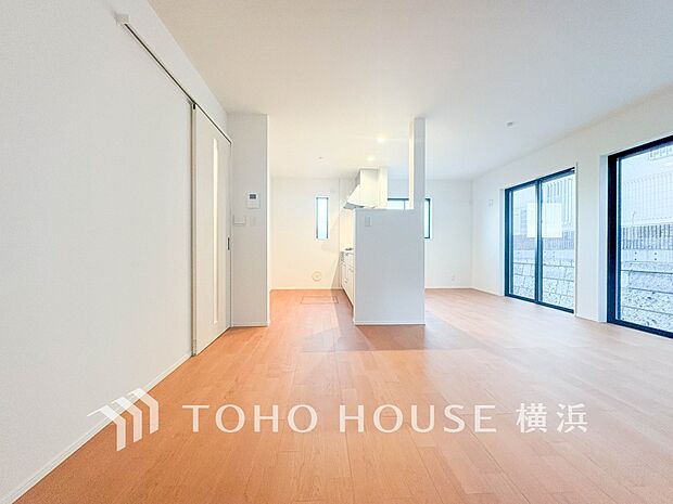 ここはみんなが集い、食事と楽しい会話が始まるスペース。