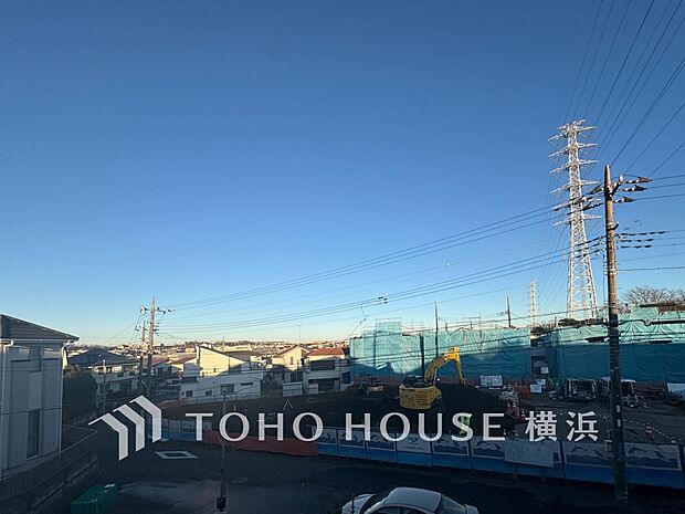 開放的で気持ちの良い眺望と青い空を満喫できます。